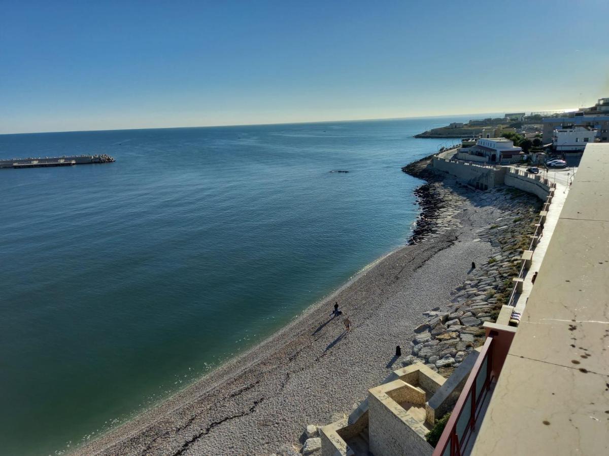 Ledueffe Casa Vacanze Бишелье Экстерьер фото