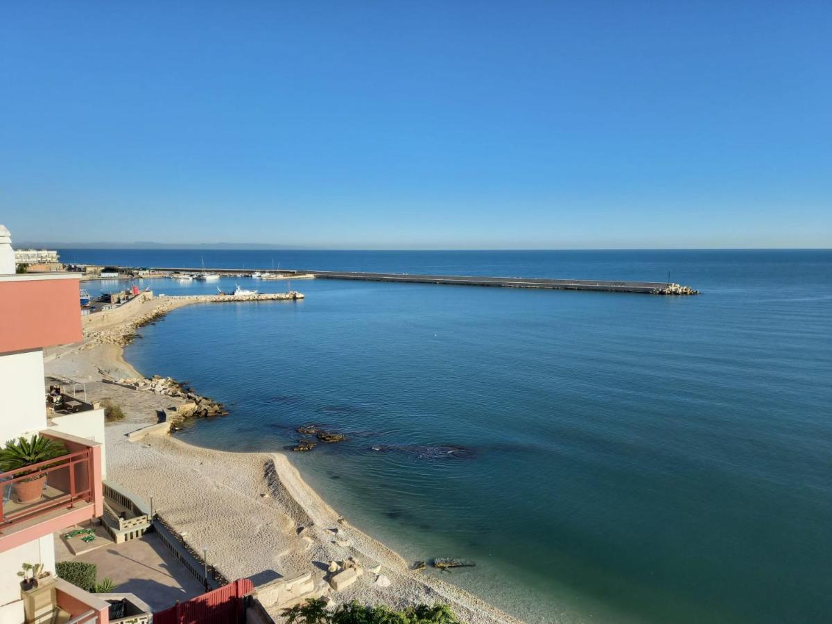 Ledueffe Casa Vacanze Бишелье Экстерьер фото